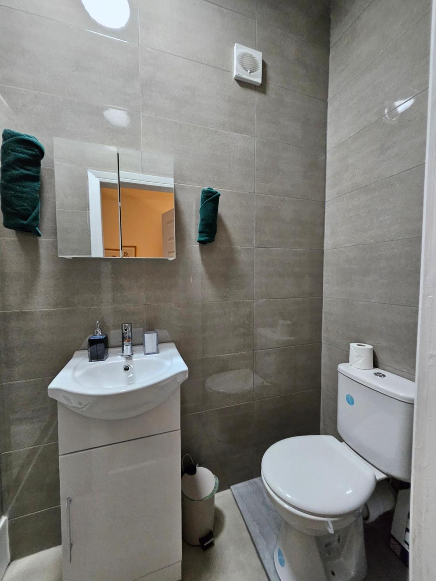 Central Chambers Suites - Suite 1 Лик Экстерьер фото